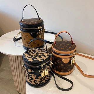 Snakeskin Wine Ladies Bag New Cross Body Single Shoulder Bag Armpit Fashion  Bag Trend Cross Body Small Square Hand Bag Travel Shopping Tote Bags for  Women - China Shoulder Bag and Tote
