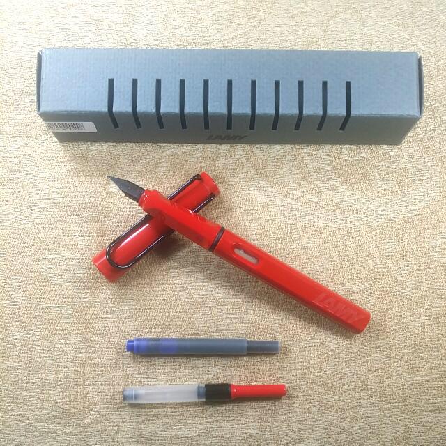 Brand New Lamy Safari Red Black Clip Fountain Pen With Converter