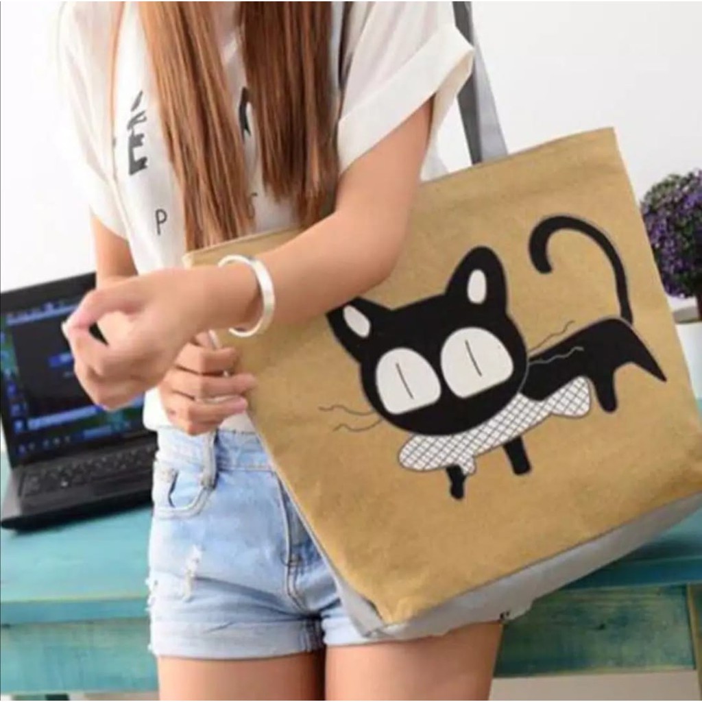 LOKAL Tote Bag Cat Fish SeriesWanita [LOCAL] | Shopee Singapore