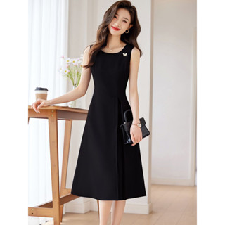 Casual sleeveless round hot sale neck plus size dress