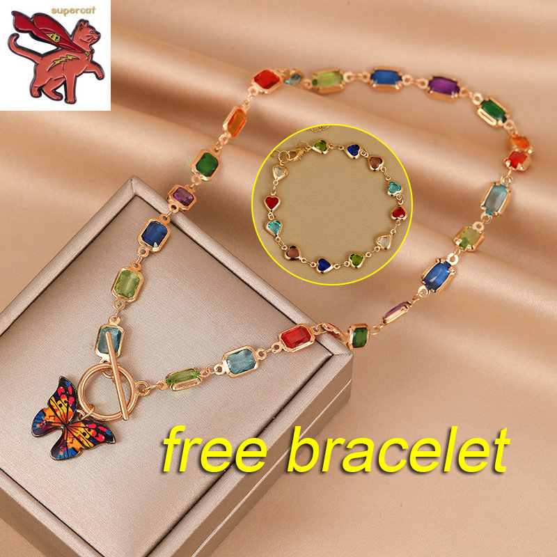 Gold hot sale necklace couple