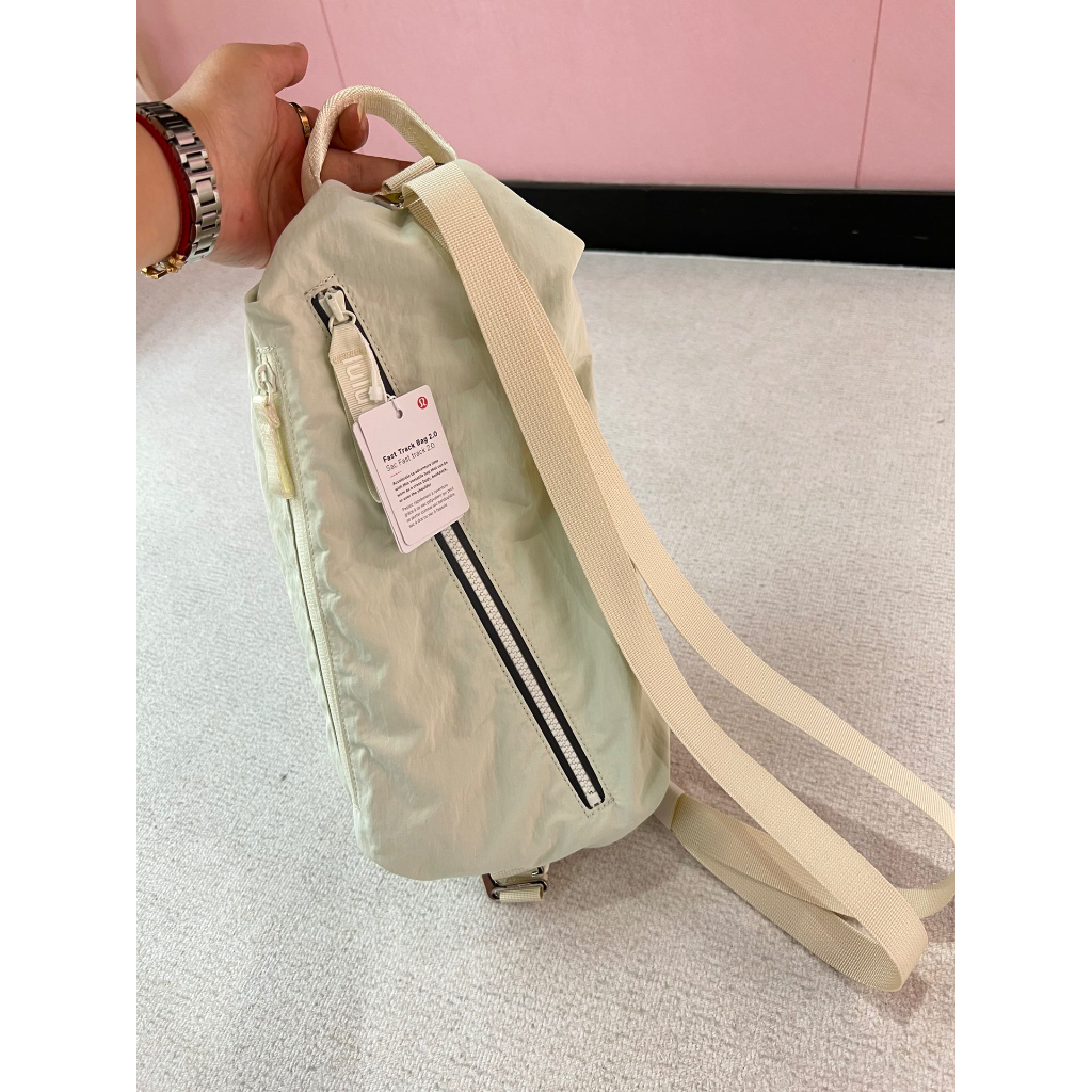 Lululemon Fast Track Bag 2.0 10L 8Color | Shopee Singapore
