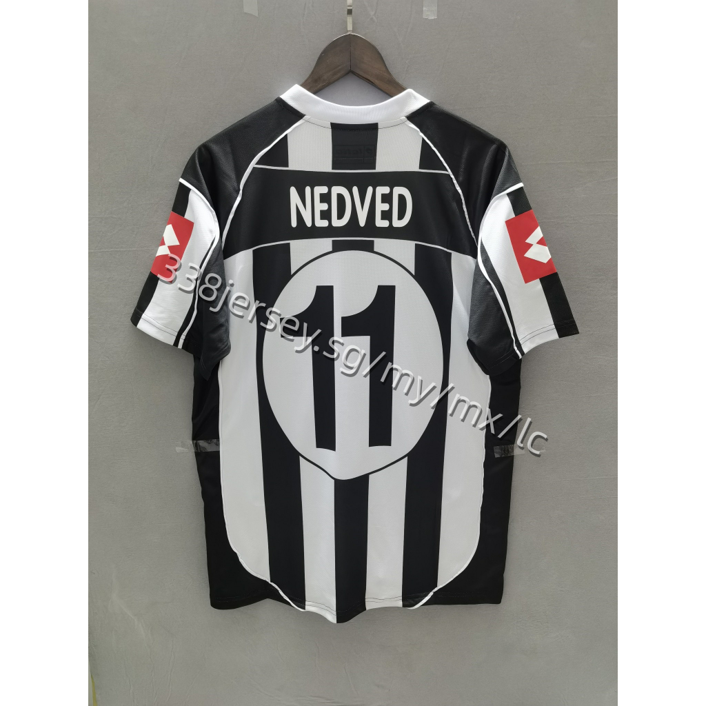 Juventus Retro Jersey Goalkeeper 2002/03