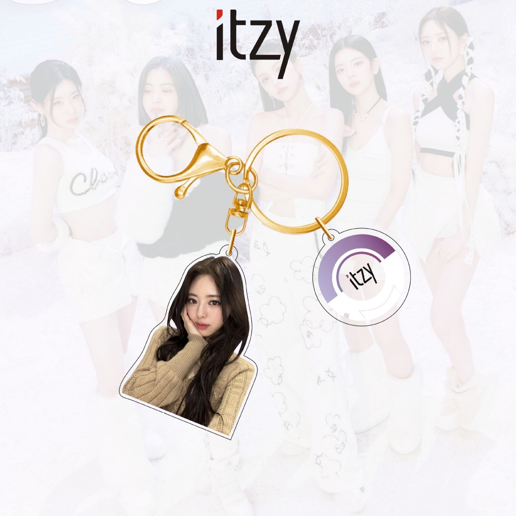 Itzy Acrylic Keychain Korean Girl Group Humanoid Keyring Pendant