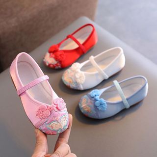 Girls shoes online on sale sale