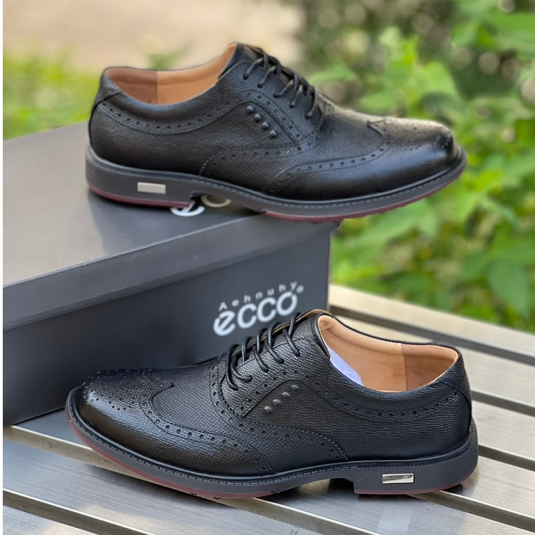 Ecco mens store tour hybrid