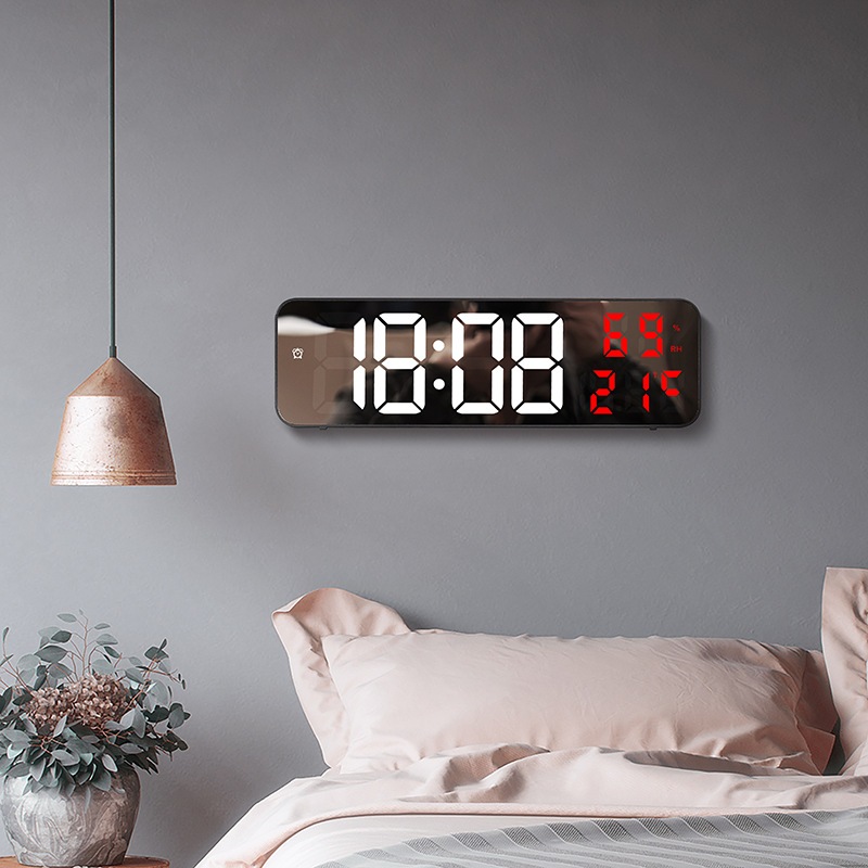 LED Digital Desk Clock USB with Alarm Clock Date and Temperature ...