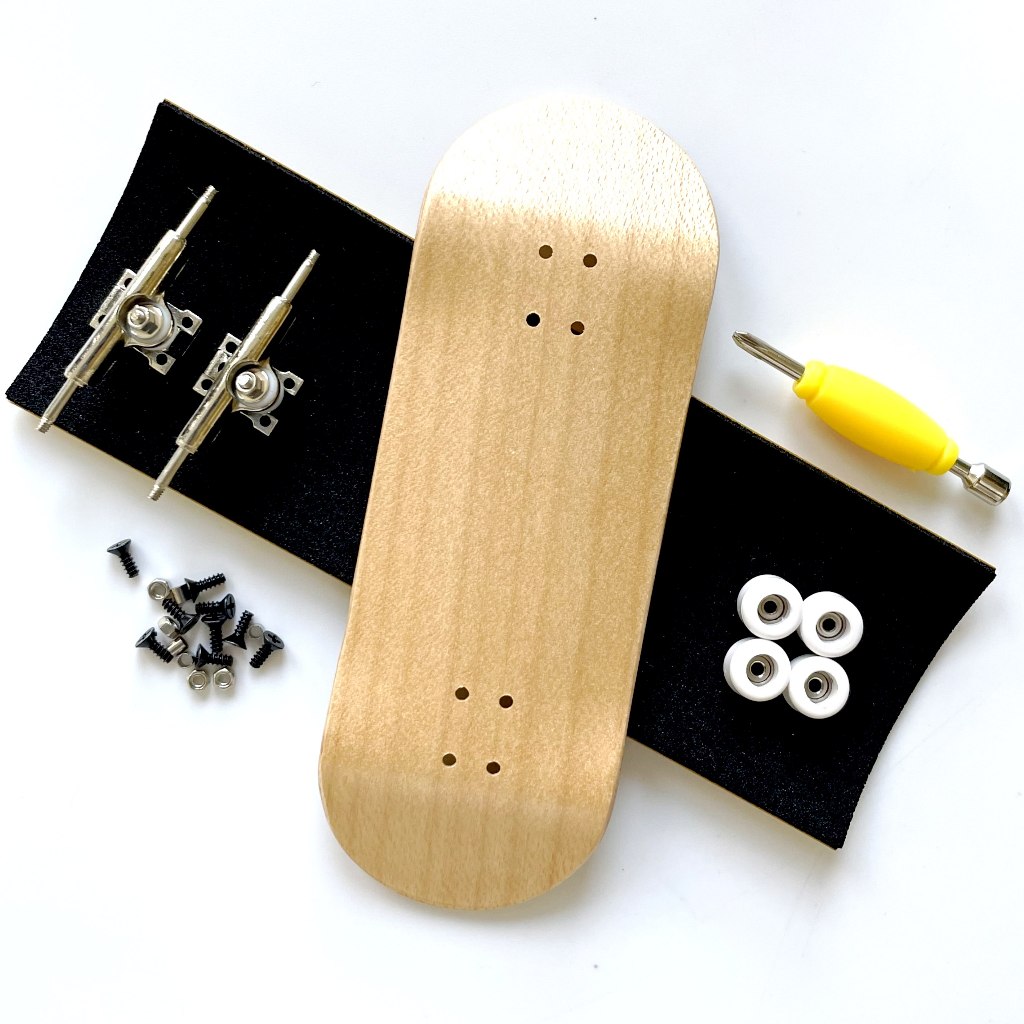 Lot Of Bearings, Wheels, Nuts & Trucks For 96mm Fingerboard Skateboard – Accessory Set