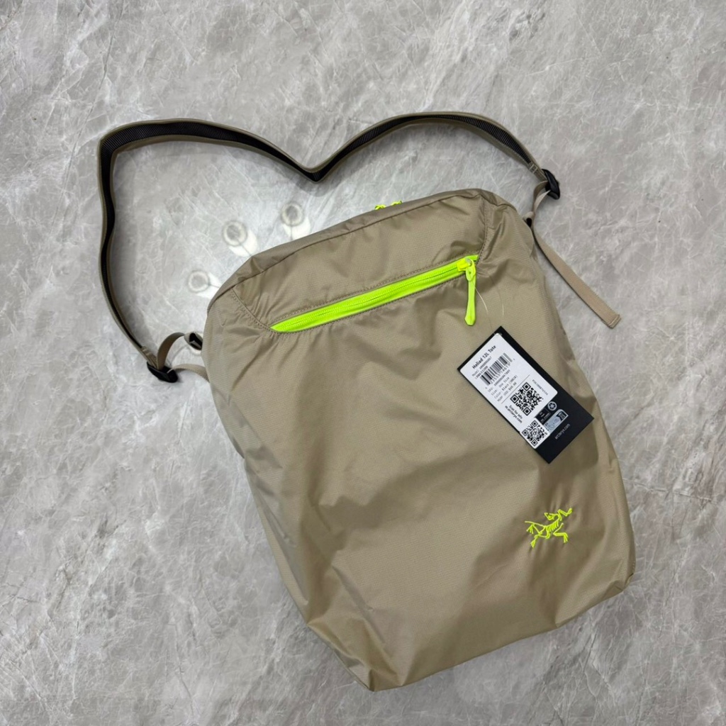 ARC'TERYX Heliad 12L Tote Bag | Shopee Singapore