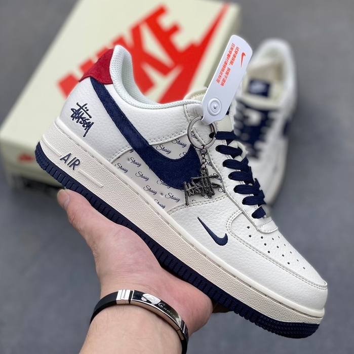 Air Force 1 07 Low Air Force One low Top sneaker Casual shoes with built in full hand air cushion XZ3318 566 Shopee Singapore