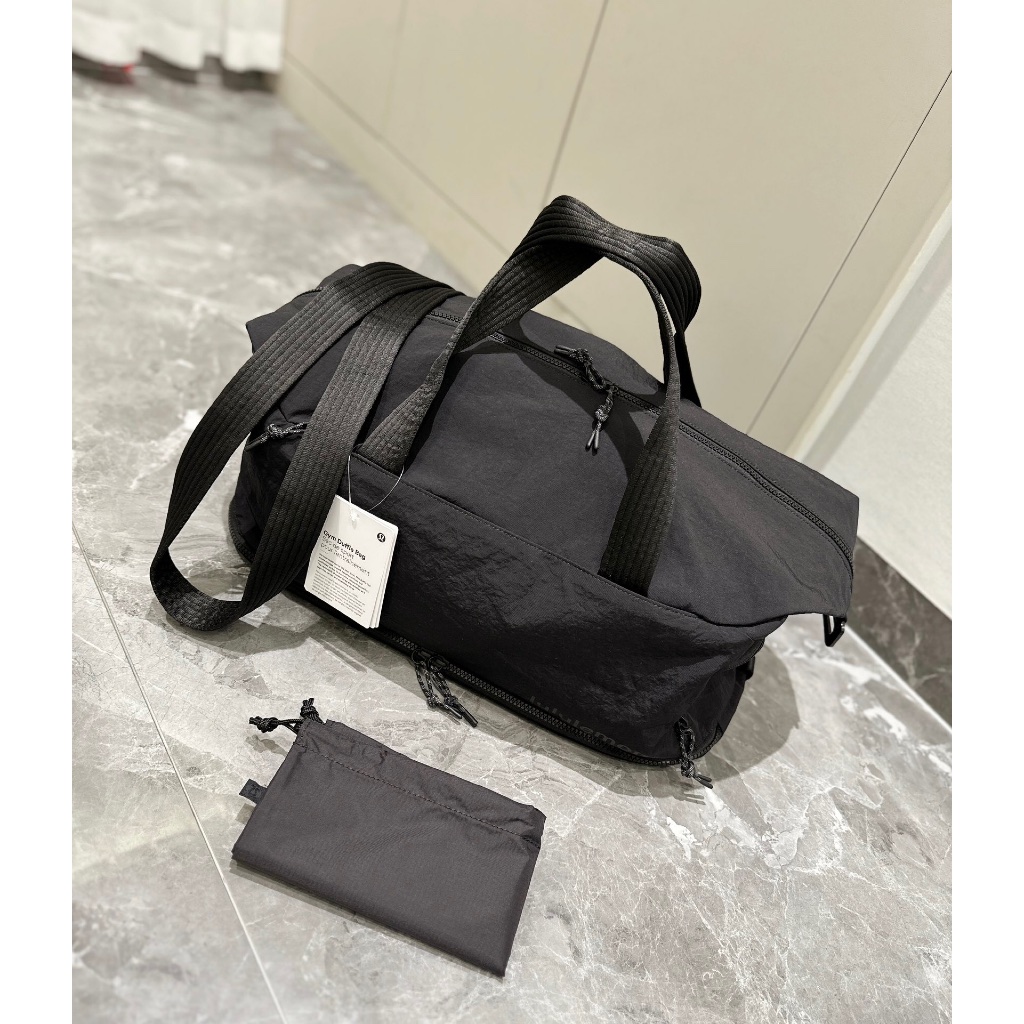 Lululemon gym duffle bag sale