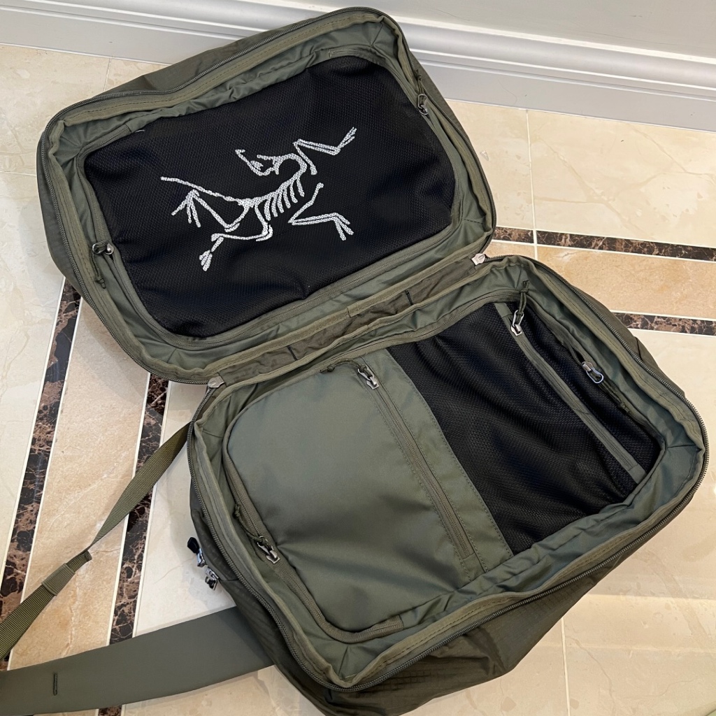 美品 ARC'TERYX ION GEAR ORGANIZER　カーキ　40L ARC'TERYX Ion Gear Organizer 40L | Shopee Singapore