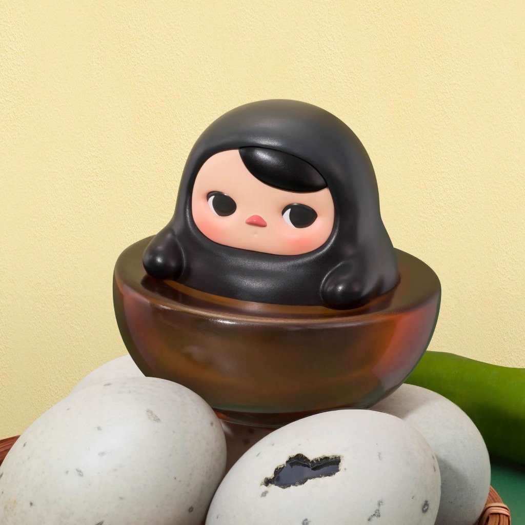 Original PUCKY EGG BEANIE Series Action Figure Desktop Decoration