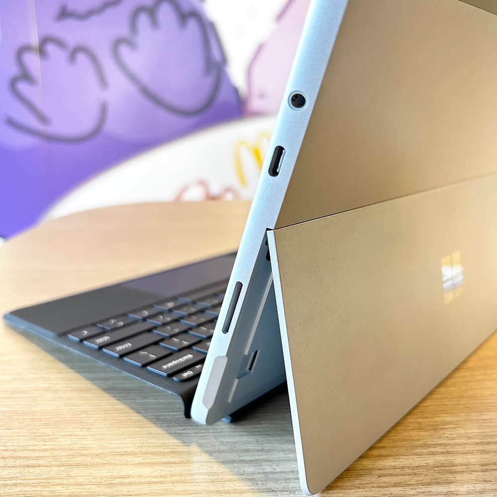 Microsoft Surface Go RAM 8GB 128GB SSD 4G LTE 10.5 Inch Laptop