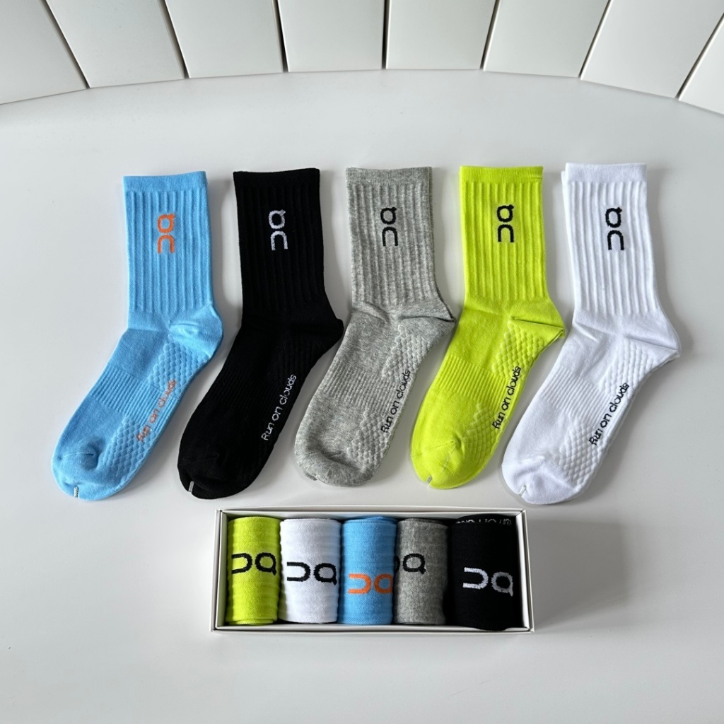 On Running Cloudtilt Logo High Sock 5P Men's and Women's High Top Socks ...
