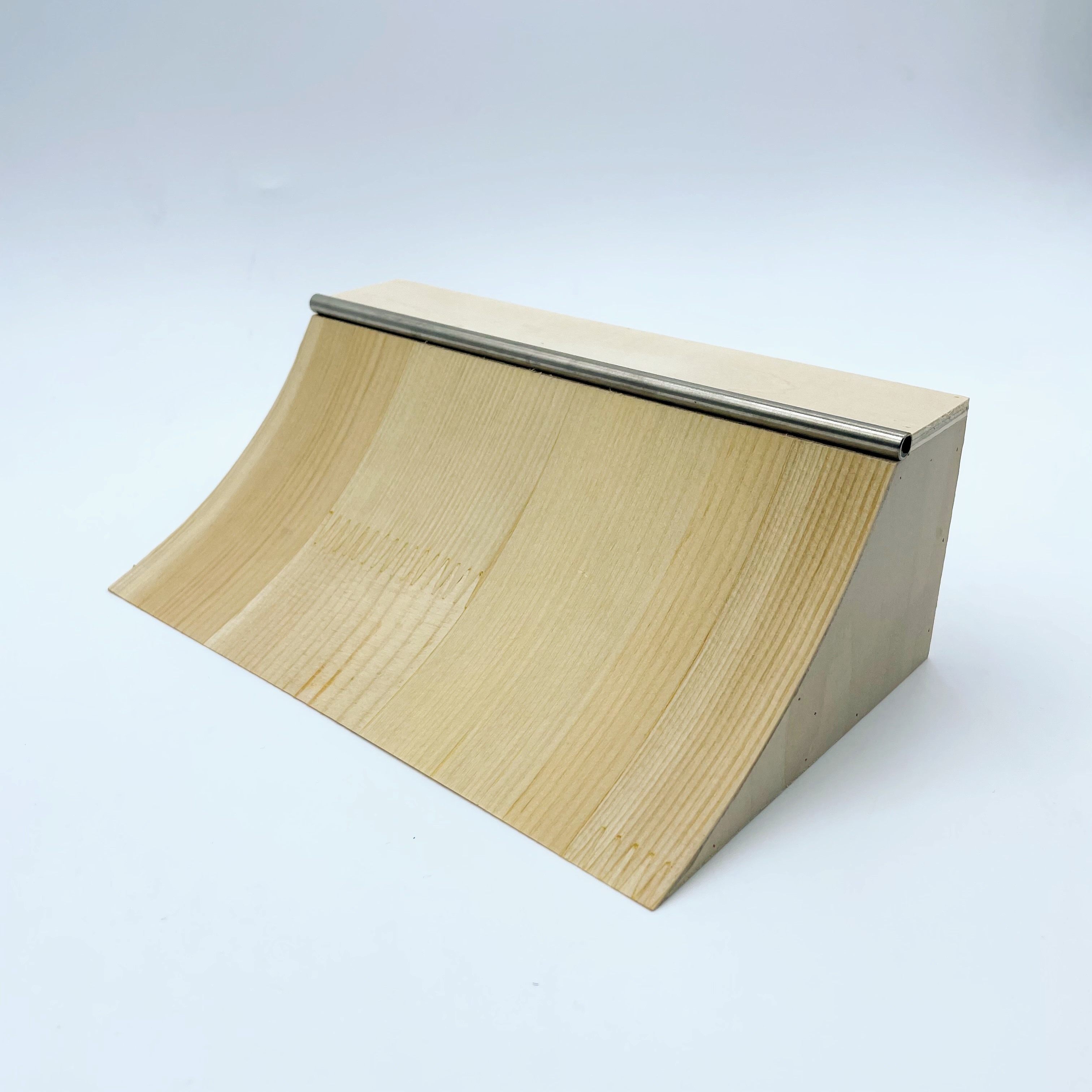 Tech Deck Skateboard Blackriver Ramps Quarter Pipe Radical