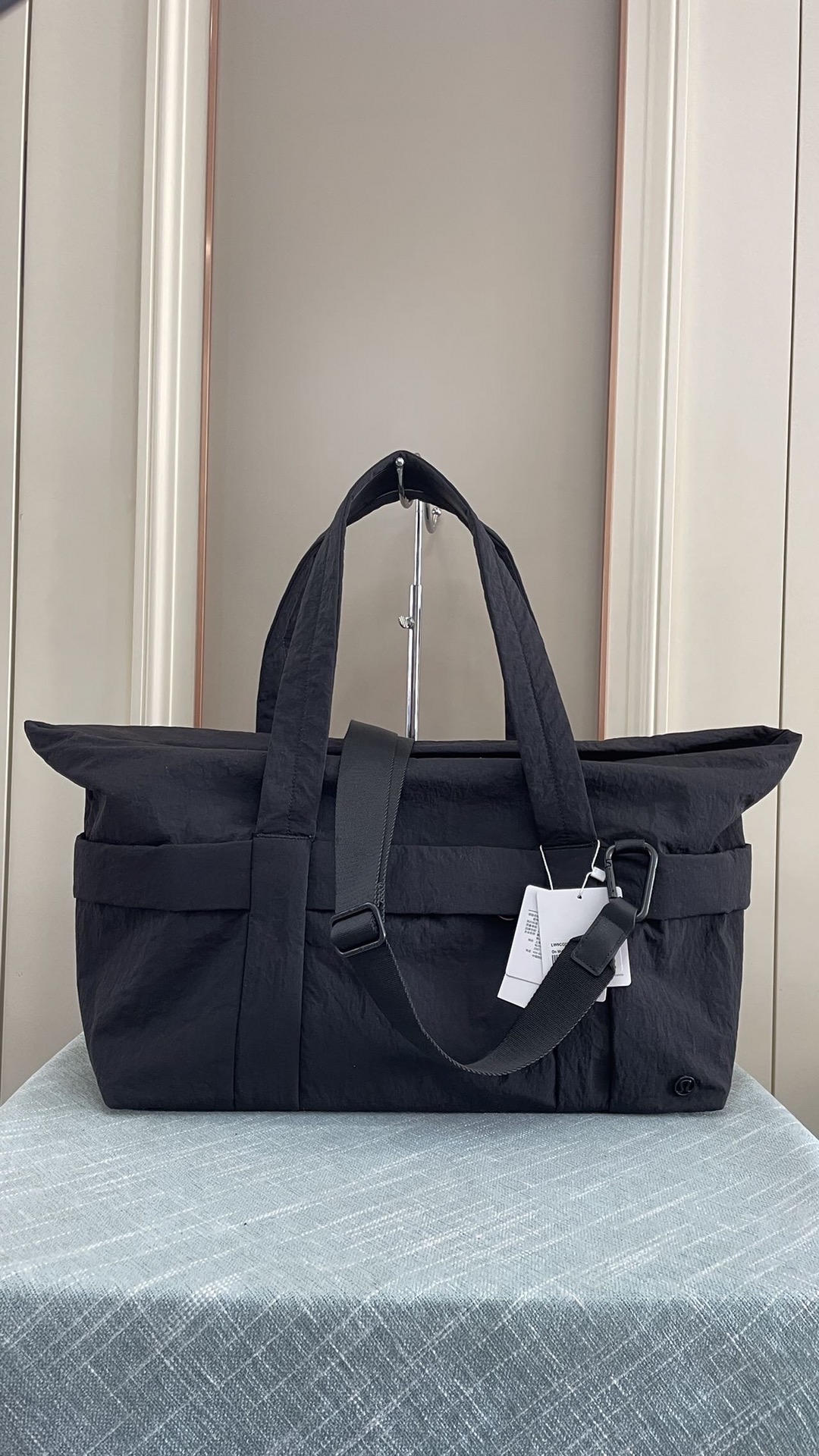 Lululemon On My Level Duffle Bag Small 22L 3Color Shopee Singapore