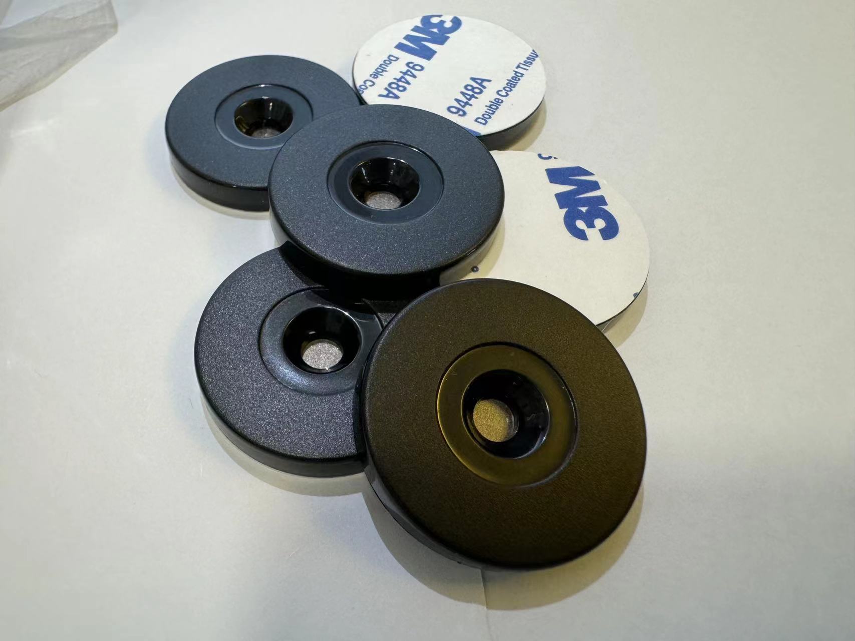 Tag NFC MIFARE Classic 1K - Dischetto Nero Anti-Metal, 30mm, 13.56MHz