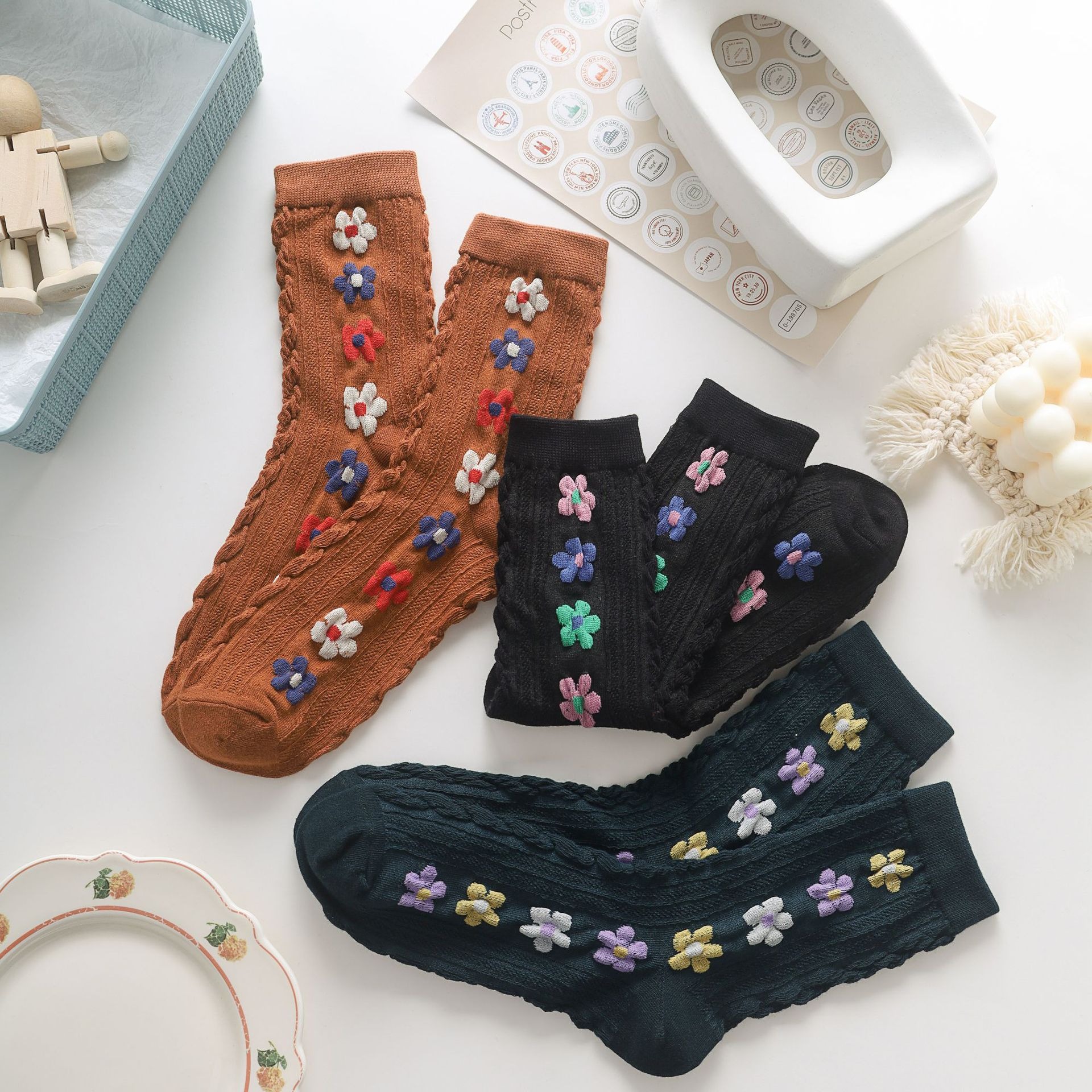 Vintage autumn flower mid-cut cute ladies mid-rise socks | Shopee Singapore