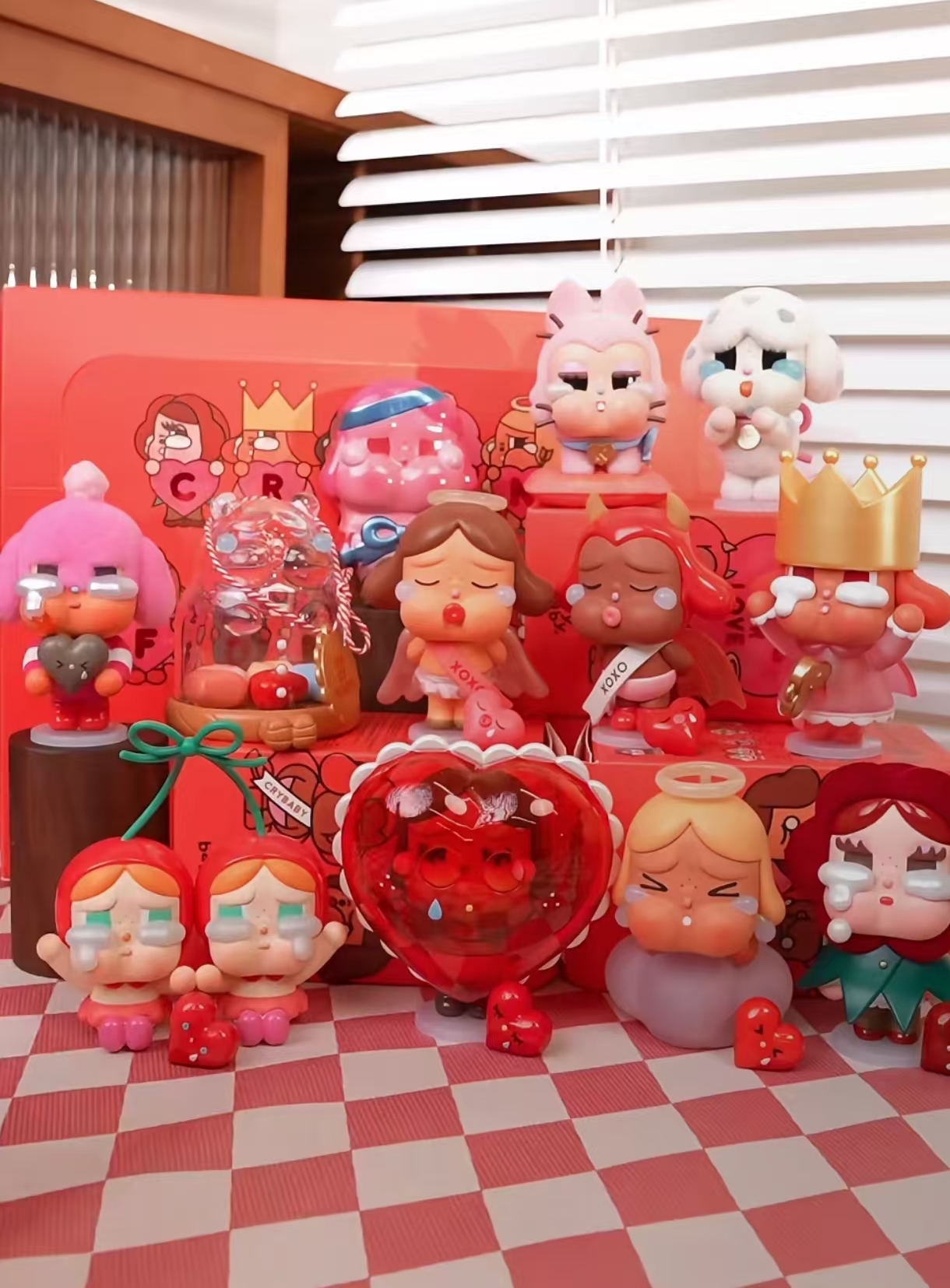 Popmart crybaby crying for love series pop mart official genuine art