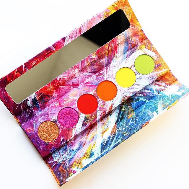 Kaleidos Cosmetics Futurism IV: VR Neon Eyeshadow Palette hotsell