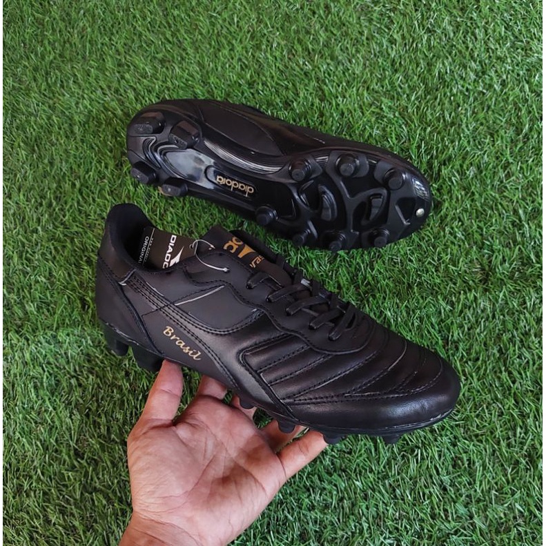 Mens leather cheap soccer cleats