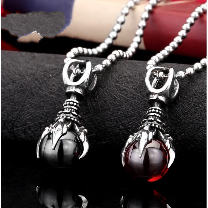 Fashion Claw Necklace Pendant with Red Black blue Stone Fashion