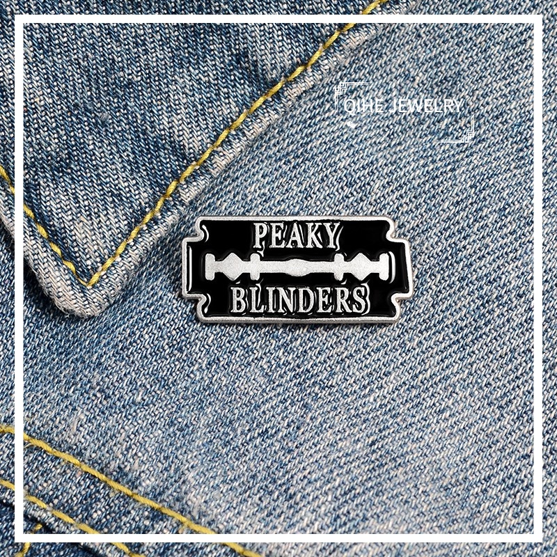 Razor Blade Enamel Pin Custom Picky Brooches Badge Bag Shirt Lapel Pin Buckle Black Punk Jewelry