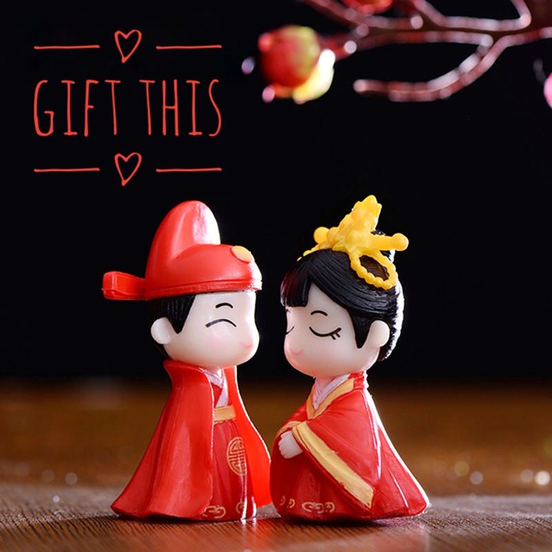 Tranditional Chinese Wedding Doll Decoration Ornament Sweety