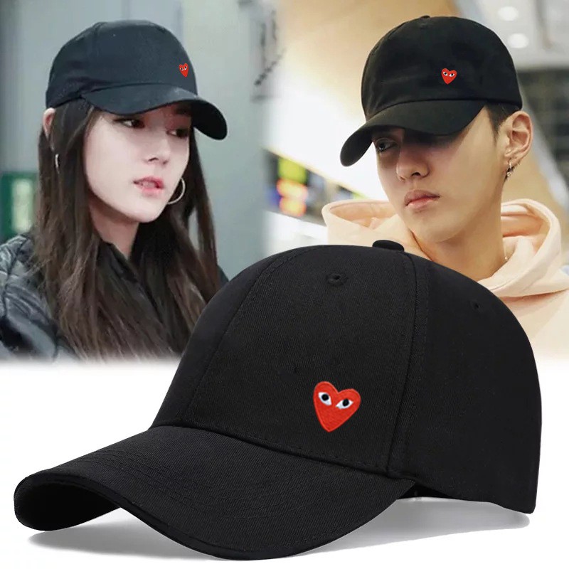 PLAY Baseball cap Embroidered red heart Couples hat Outdoor sports