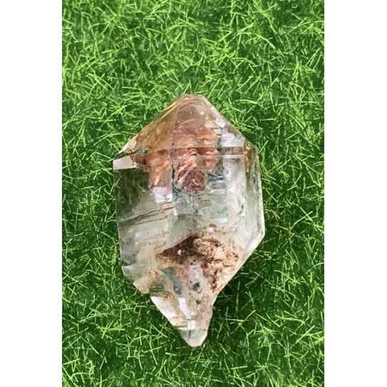 Skeletal Quartz 骸骨水晶(红泥) | Shopee Singapore