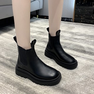 Chelsea sales boots warm