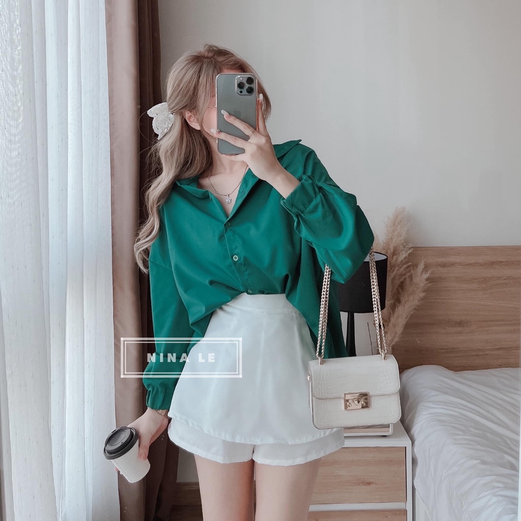 Women's standing out clothes set of elegant shirt in green with graceful tiered shorts for going out / beach