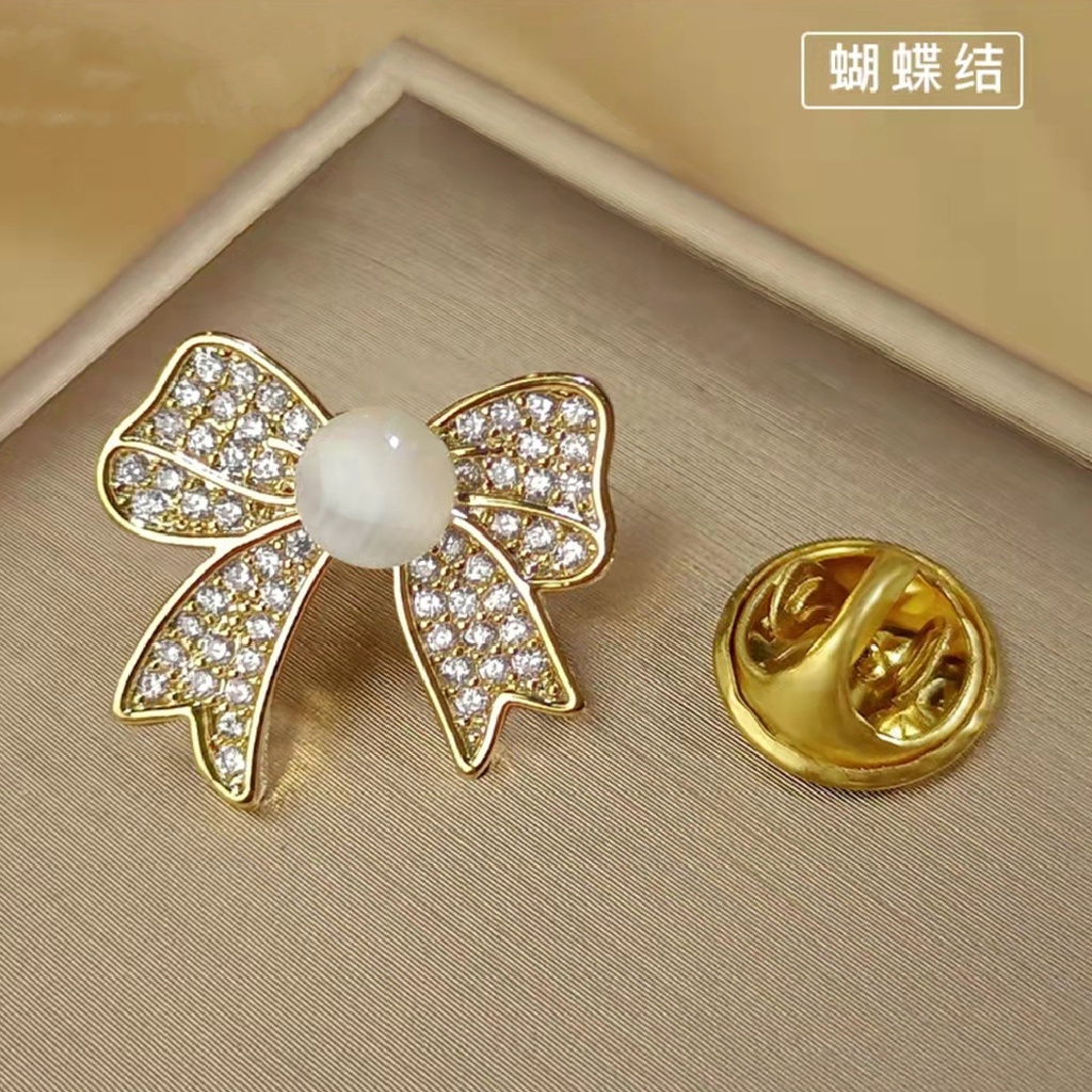 Four leaf Clover Brooch Buckle Corsage Small Pin Safety Pin Fixed Clothes Women s New High end Accessories Shopee Singapore