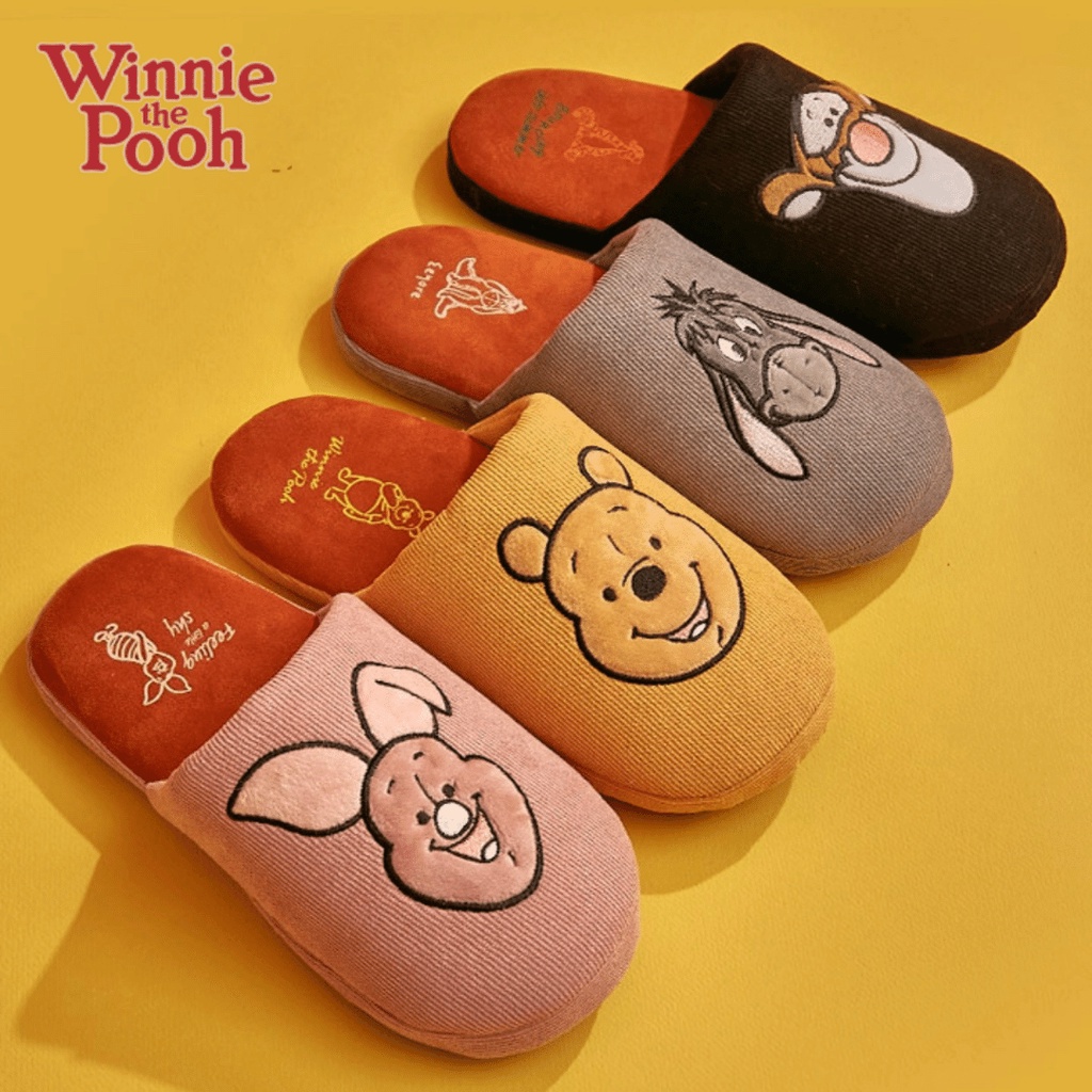 Winnie the sale pooh bedroom slippers