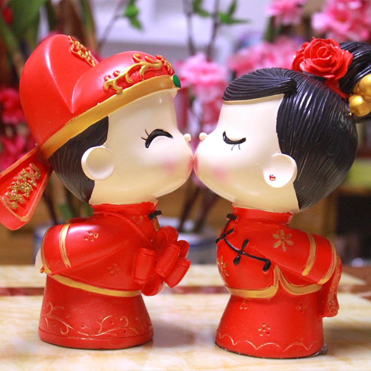 Kissing dolls magnetic clearance