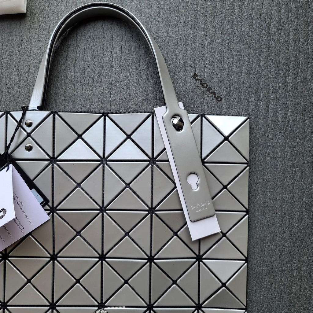 BAO BAO ISSEY MIYAKE Lucent Tote Bag 6x6 Basic | Shopee Singapore