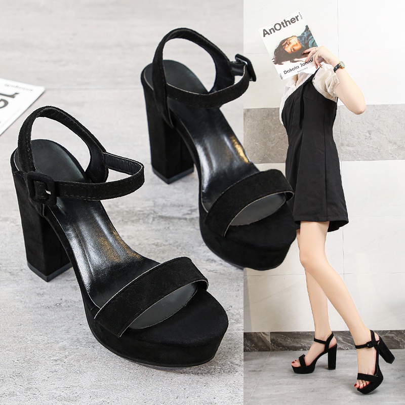 Casual deals black heels