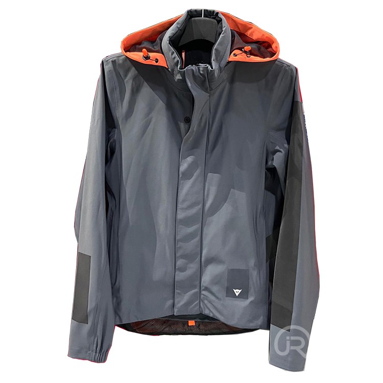 ダイネーゼ　ＡＷＡ　ＢＬＡＣＫ　ＪＡＣＫＥＴ 宇宙レベルのテクノロジーを日常に：オールウェザー・ウェア