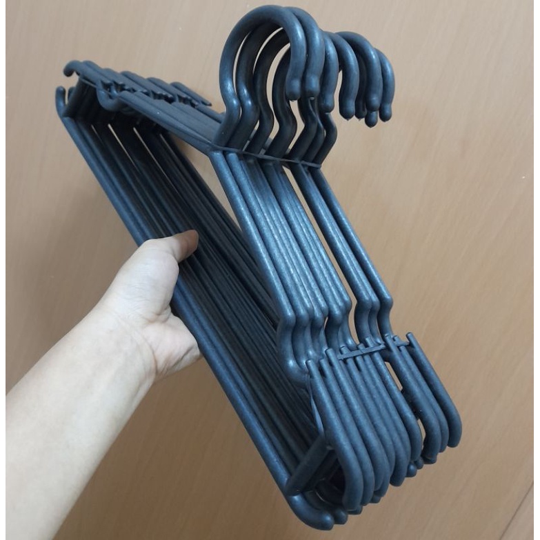 hangers 3kinds of hangers different sizes different colors and