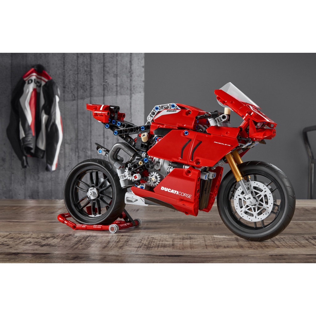 Lego Technic 42107: Ducati Panigale V4 R | Shopee Singapore