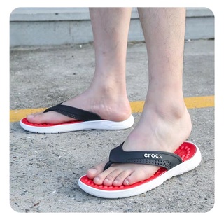 Mens crocs flip deals flops sale