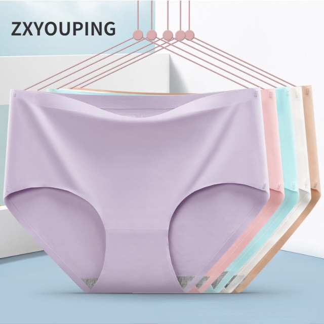 【Ready stock】Women Fashion One Piece Seamless Ice Silk Panties Girls Clothing Underwear Panty SIZE PLUS M-XXL Women Panties Mid Waist Breathable Briefs Female Lingerie