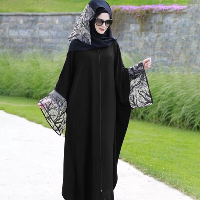 Arabian fashion jubah