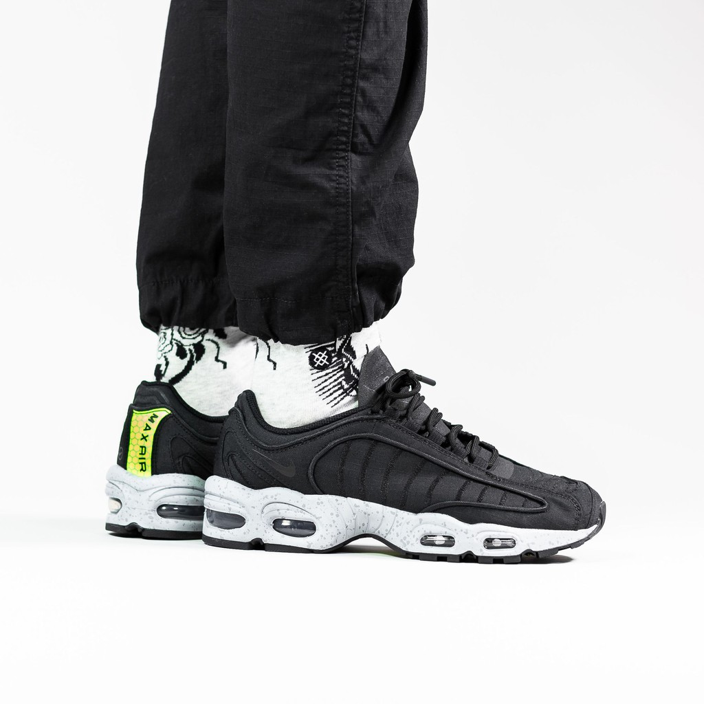 Nike air max tailwind iv on feet online