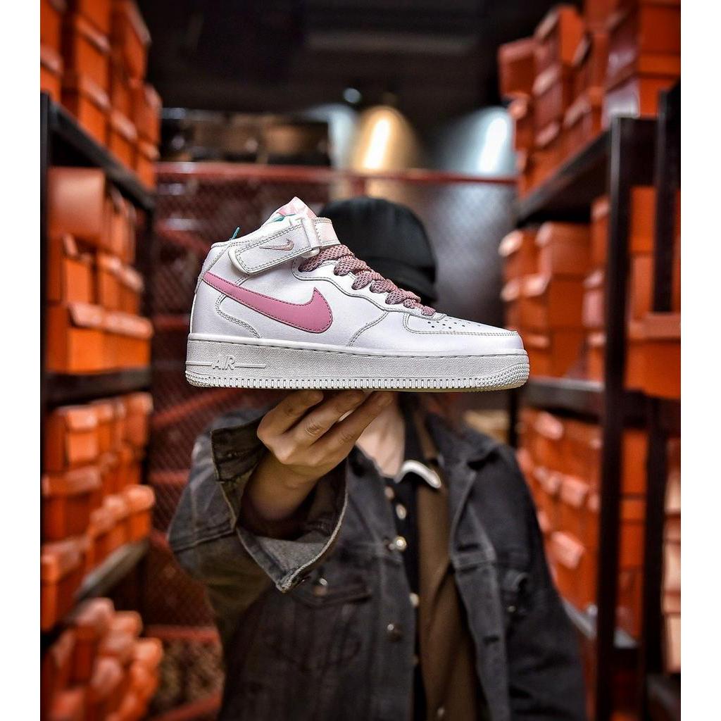 Nike air force hot sale 1 lv8 rose