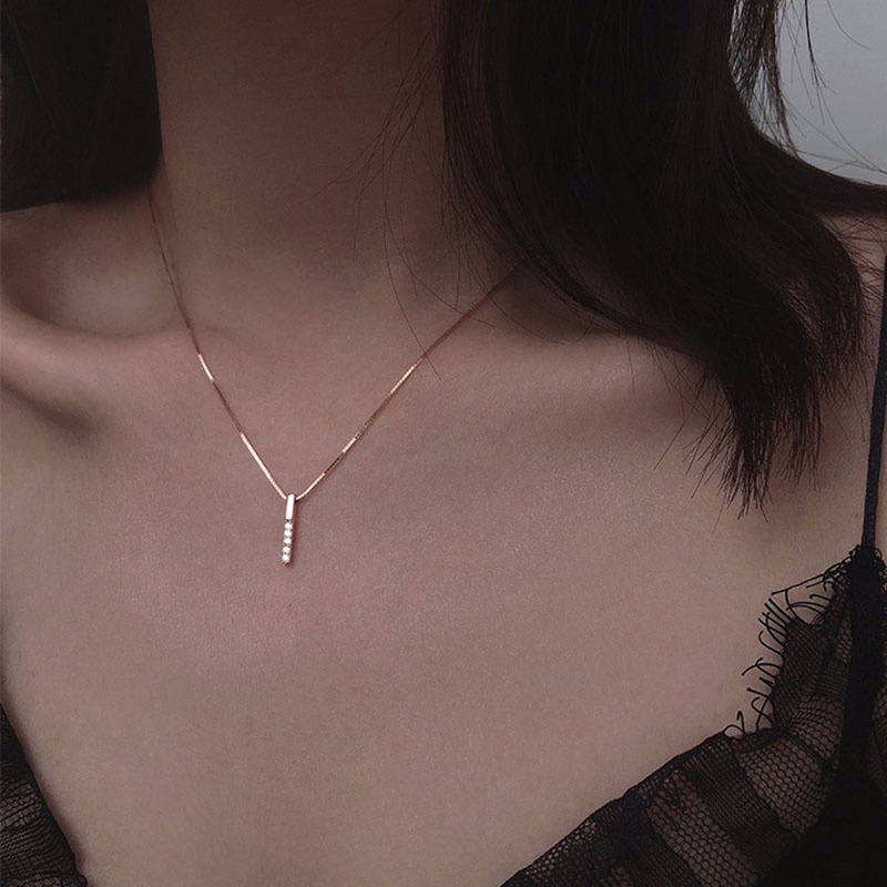 Women Simple Geometric rectangular bar Cubic Zircon Choker Metal Necklace / Ladies Simple Clavicle Chain Shiny Exquisite Charm Necklaces / Elegant Clavicle Necklace / Popular Choker Necklace / Girlfri
