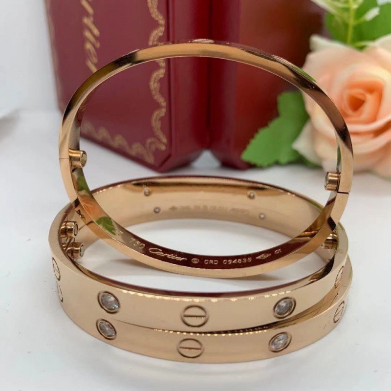 Cartier nail bracelet hot sale price replica