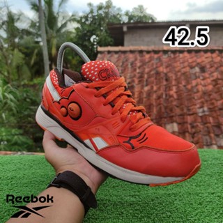 Reebok store pump singapore