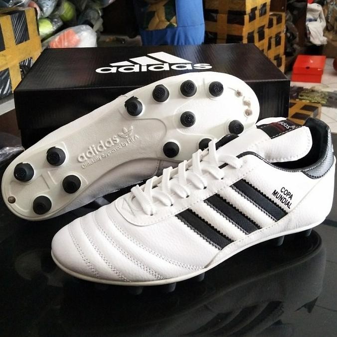 White 2025 copa mundial